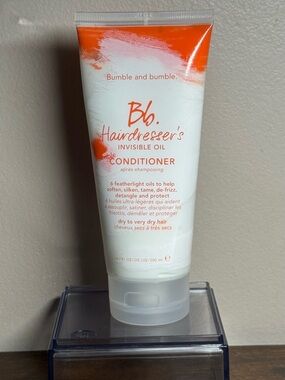Bumble and bumble 
Hairdresser's Invisible Oil Conditioner 6.7fl